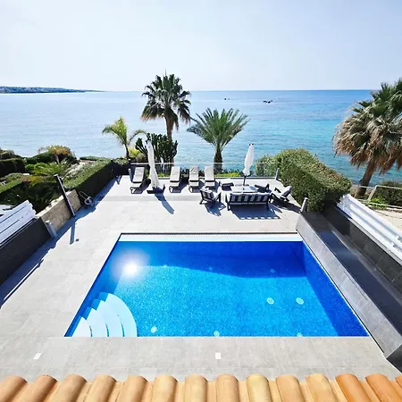 Sunrise First Line In Coral Bay