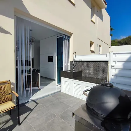 Sunrise First Line In Coral Bay