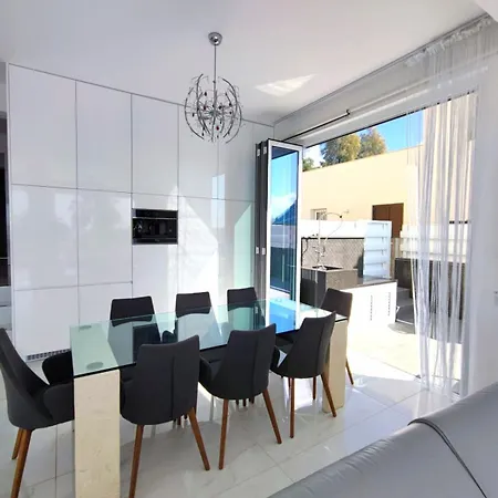 Villa Sunrise First Line In