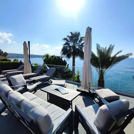 Sunrise First Line In 珊瑚湾