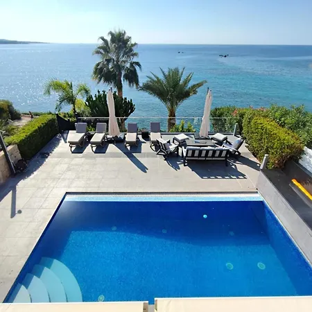 Sunrise First Line In Coral Bay