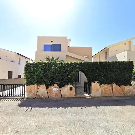 Sunrise First Line In Coral Bay