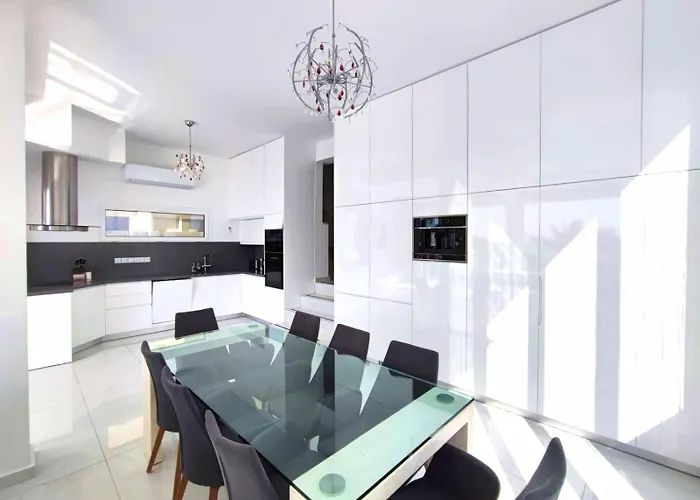 Sunrise First Line In Coral Bay