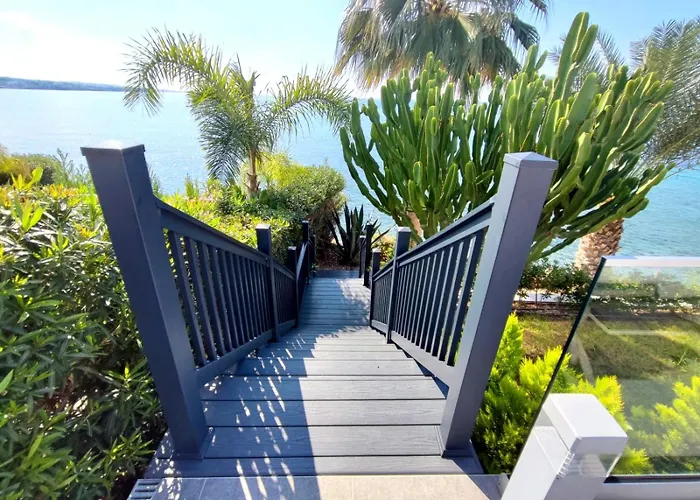 Sunrise First Line In コーラル・ベイ