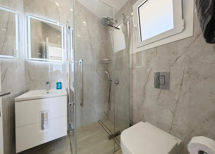 Vila Sunrise First Line In Coral Bay