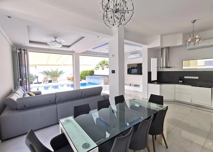 Sunrise First Line In コーラル・ベイ