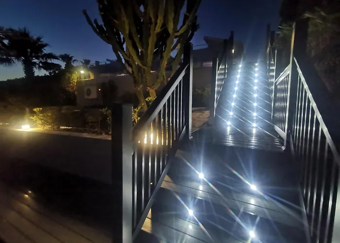 Vila Sunrise First Line In Coral Bay